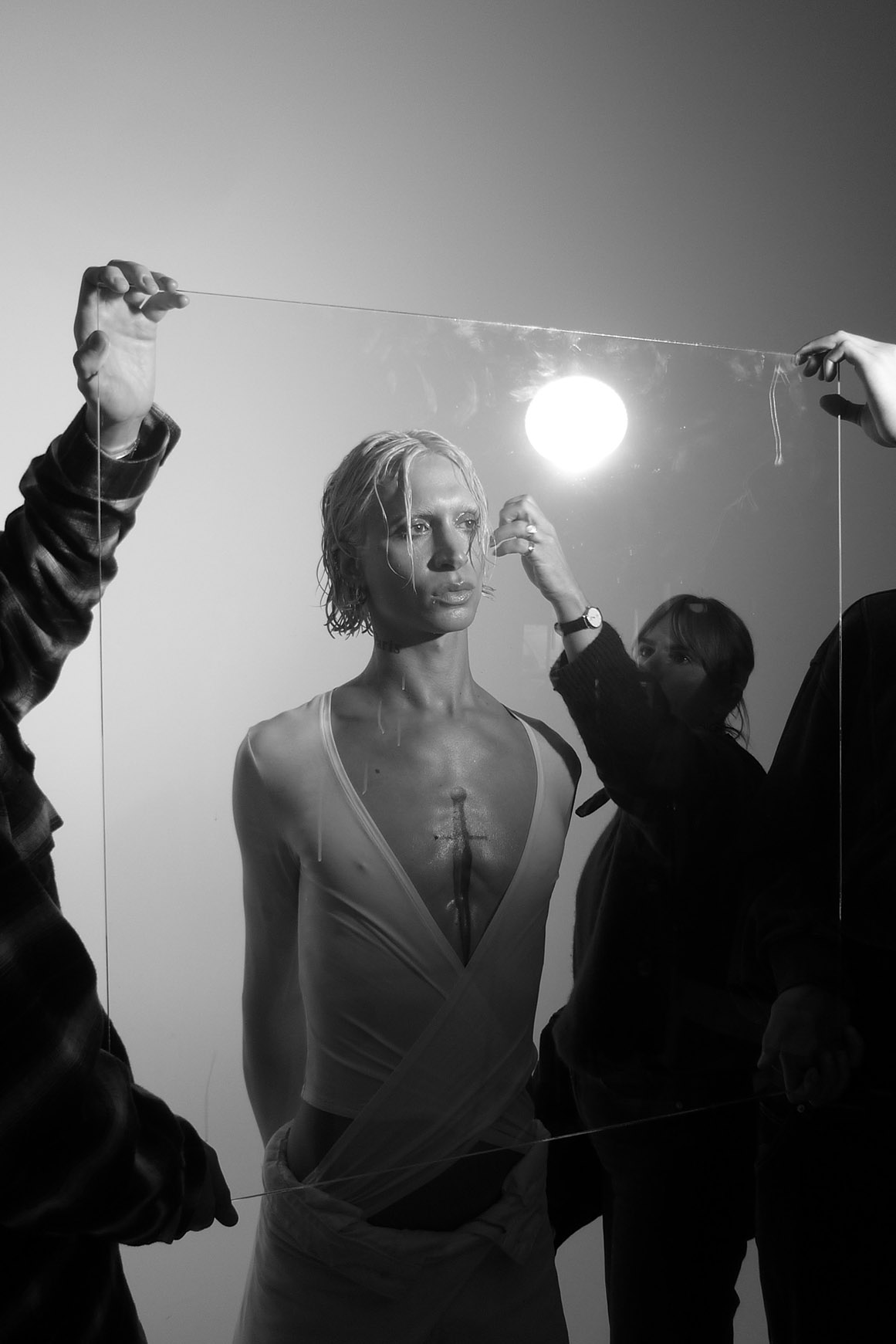 tush magazine h&m elf perfume sofiya slyusarenko